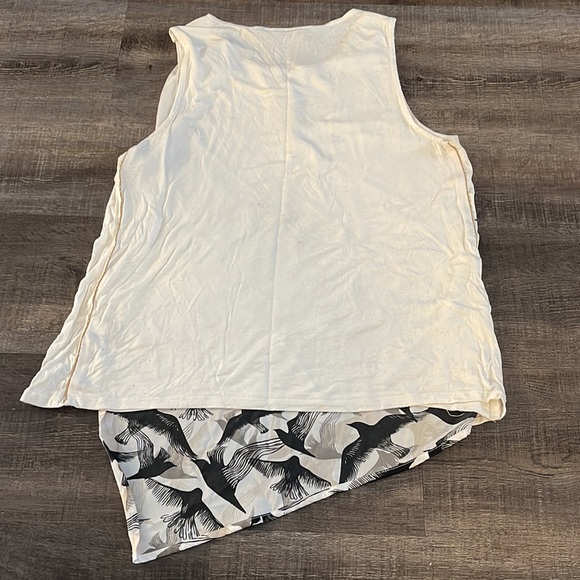 Bird Tank - Picture 2 of 2